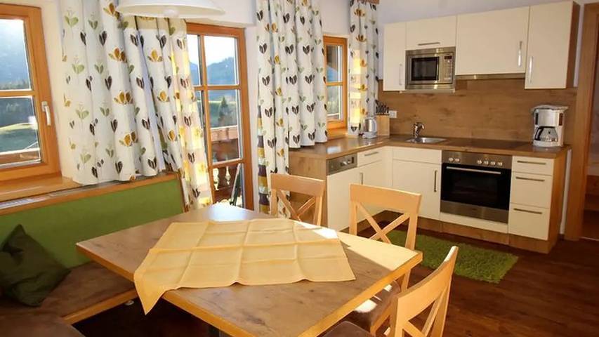 Bauernhof für 6 Personen, mit Balkon in Flachau