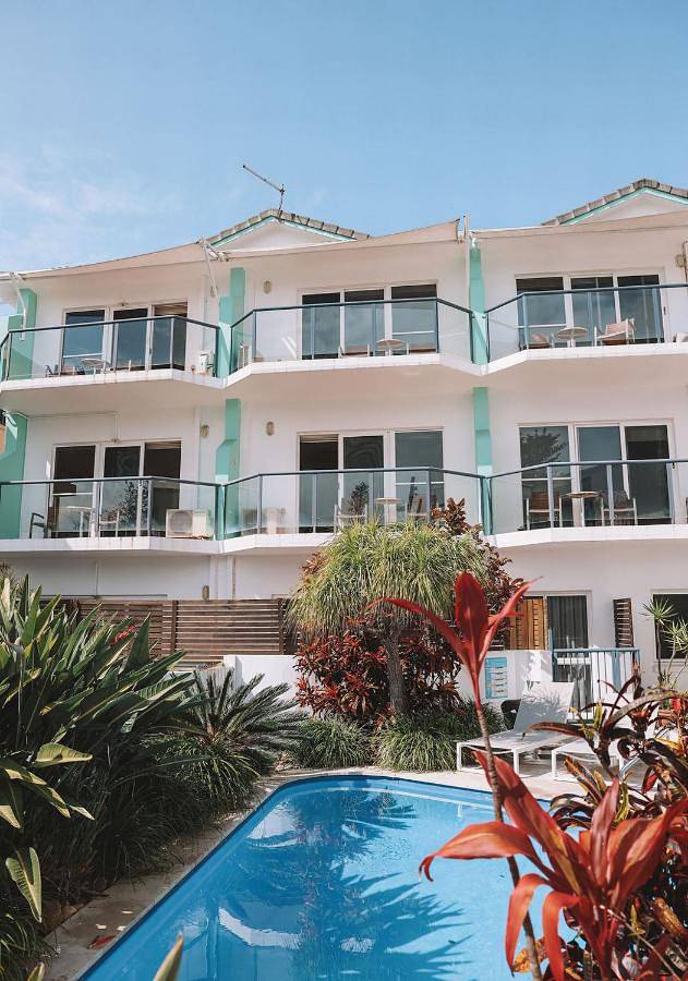 Hotel voor 3 personen, met balkon en zwembad - 1