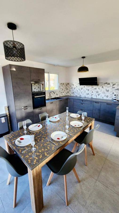 Gîte pour 6 personnes, avec jardin à Cany-Barville - 2