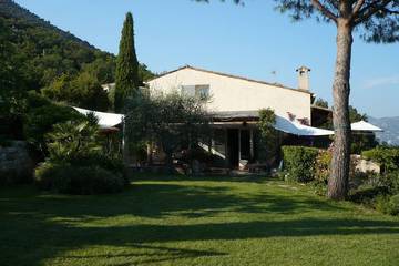 Gîte pour 3 personnes, avec jardin à Saint-Jeannet