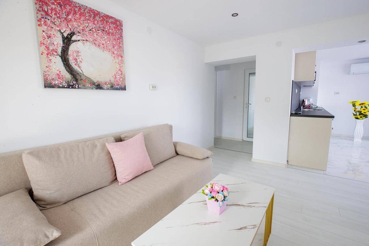 Appartement entier, Whiteboxapartment in Kyustendil, Bulgarie