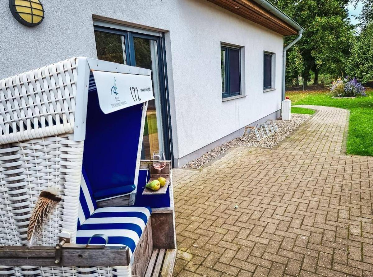 Ganze Wohnung, Ferienwohnung zur Schlossruine in Putzar, Boldekow