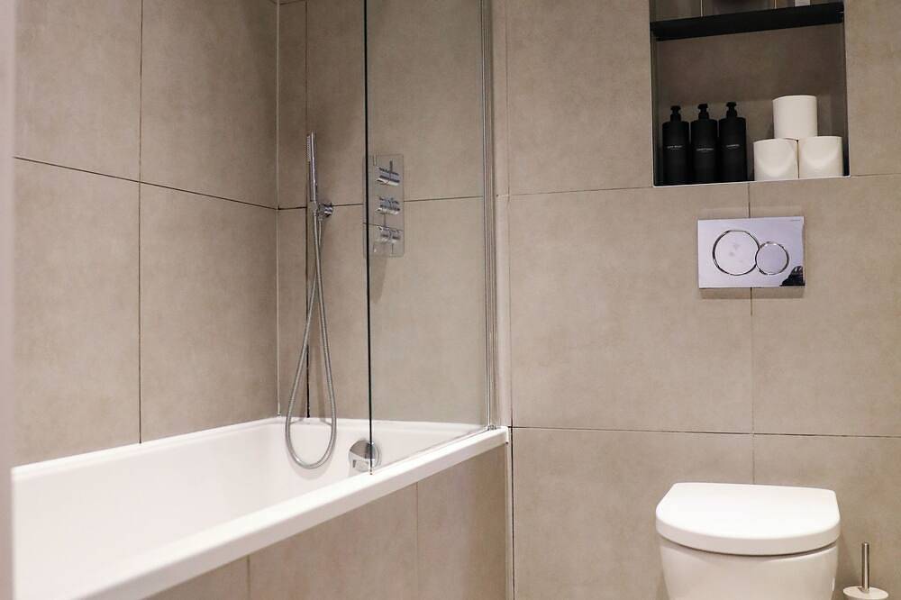 Entire apartment, Modern Apartment – Ideal for Contractors, Professionals or looking to Getaway in Slough, Berkshire