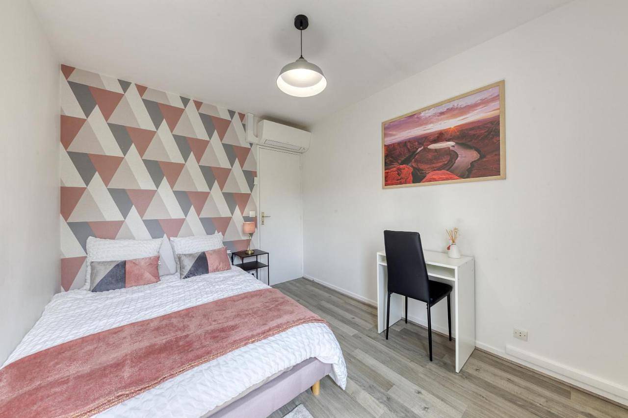 Maison Le Garden - Jardin Bbq - 4 Chambres 8 Pers - Rer A Paris Direct in Cergy, Val-d'Oise