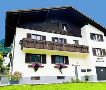 Ferienwohnung für 6 Personen, mit Garten und Ausblick, kinderfreundlich in Vandans