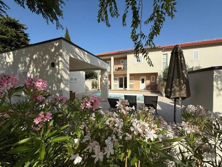 Dom dla 6 osób, z ogród i basen oraz widok - 1