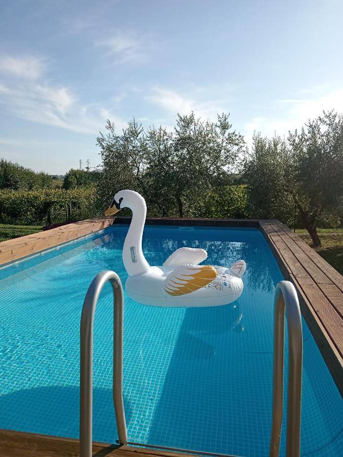 Maison d’hôte pour 3 personnes, avec Jacuzzi ainsi que Jardin et Piscine à Lamporecchio