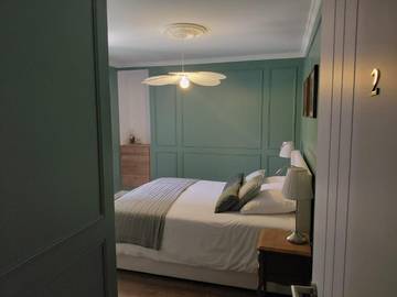 Chambre d’hôte pour 2 personnes, avec vue et jardin ainsi que piscine et terrasse à Saint-Nicolas-du-Pélem