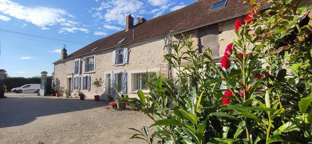 Gîte pour 7 personnes, avec jardin dans Vulaines Les Provins