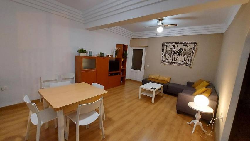 Gîte pour 6 personnes, avec vue et terrasse, animaux acceptés dans Los Nietos - 4