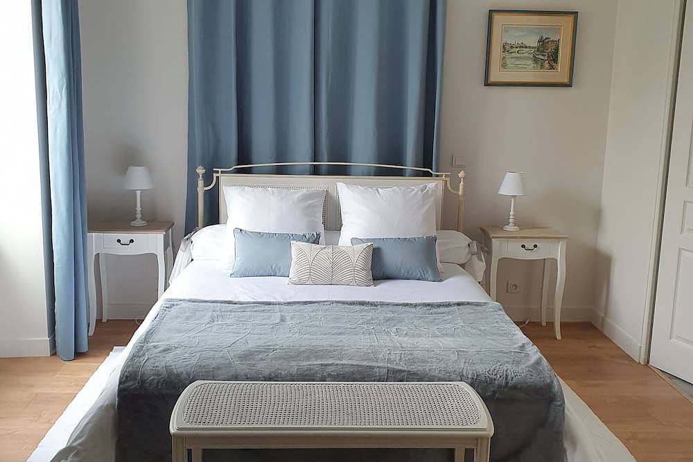 Demeure restaurée avec chambres privatives, proche Loire, vignes et activités outdoor in Beaulieu-sur-Loire, Région de Montargis