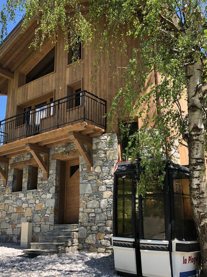 Chalet « L'envers » : Vue Montagne, Terrasse Privée et Wi-Fi in Champagny-en-Vanoise, Massif de la Vanoise