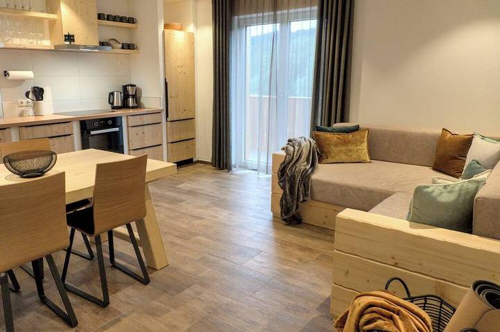 Hotel für 4 Personen, mit Garten