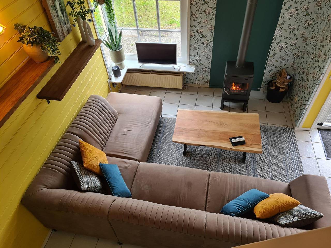 Ruhiges Ferienhaus für 6 Personen mit umzäuntem Garten und Holzofen in Nordholland in Niederländische Nordsee