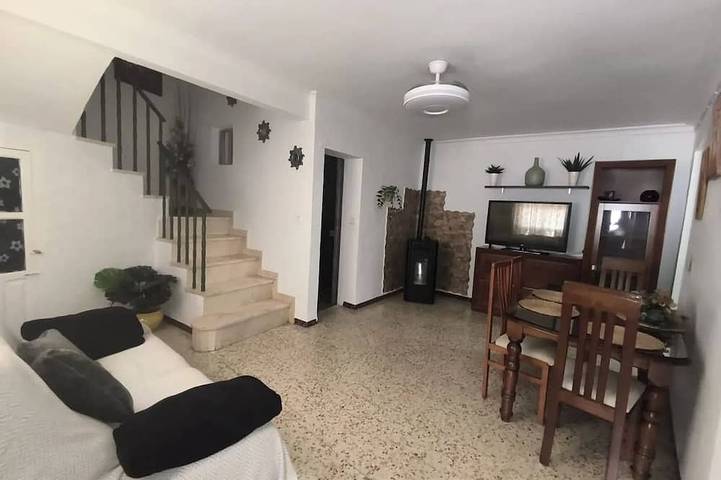 Holiday home for 5 people, with terrace and garden, with pets - 1