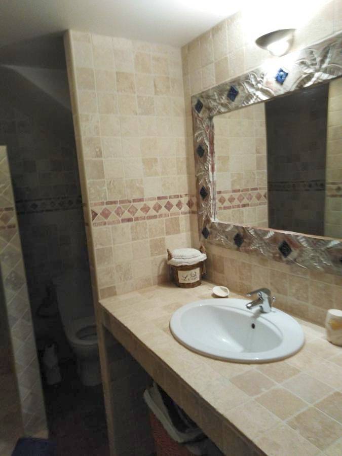 Family Room with Private Bathroom in Cancale, Baie du Mont-Saint-Michel
