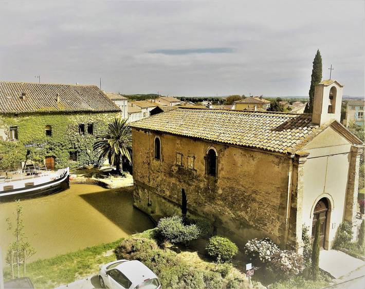 Chambres d'hôtes charmantes situées au bord du canal du Midi - Chambre Bacchus in Ginestas, Côte méditerranéenne (France)