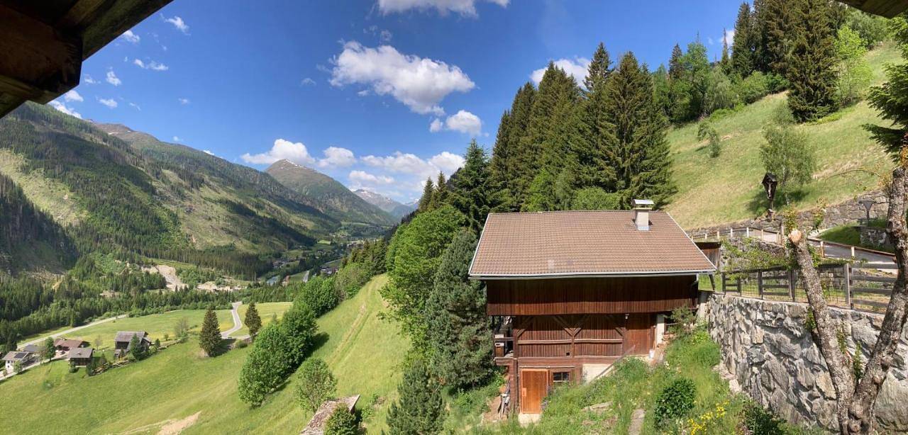 Ganze Wohnung, Apartment with Balcony in St. Veit in Defereggen, Bezirk Lienz