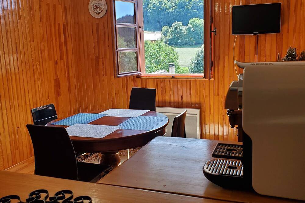 Ganze Wohnung, Les Serintes - 3-room apartment - 5-minute walk to the slopes! in Saint-Léger-les-Mélèzes, Nationalpark Écrins