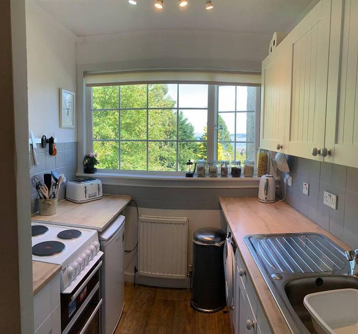 Holiday letting for 2 people, with Ocean view and Terrace as well as Garden in Dunoon