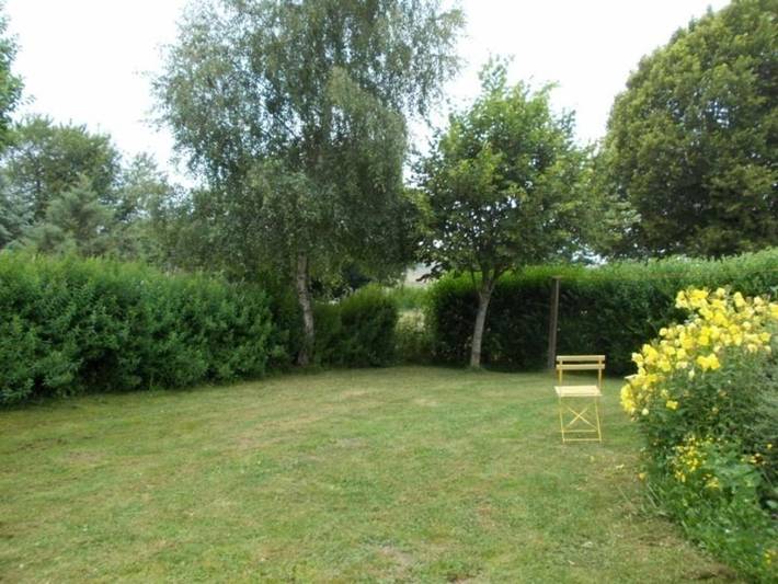 Location de vacances pour 3 personnes, avec jardin à Saint-Martin-Valmeroux - 4