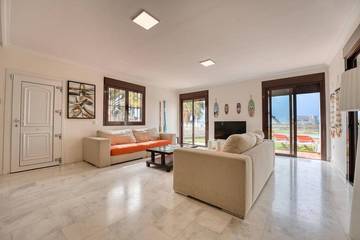 Villa for 8 People in Las Adelfas, San Miguel de Abona, Photo 4