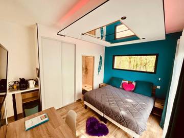 Gîte pour 4 personnes, avec vue et piscine ainsi que jardin et terrasse à Aussonne