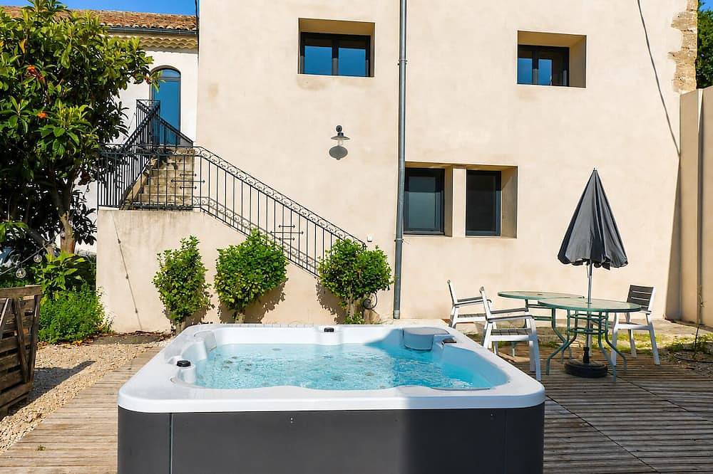 Appartement entier, L'appartement des Iris - Lac privé in Orange, Vaucluse