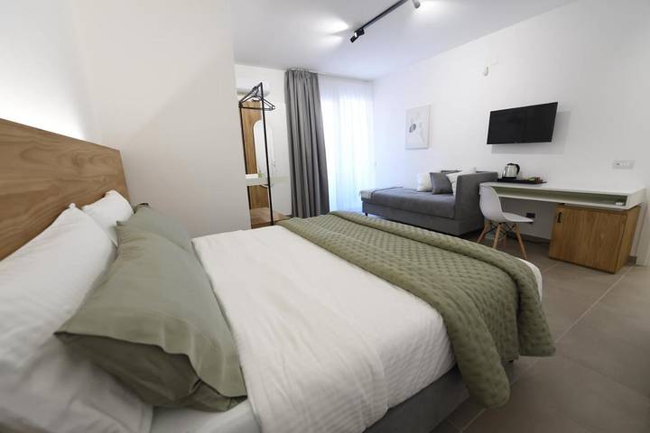 Bed and Breakfast für 3 Personen, mit Ausblick und Terrasse - 1