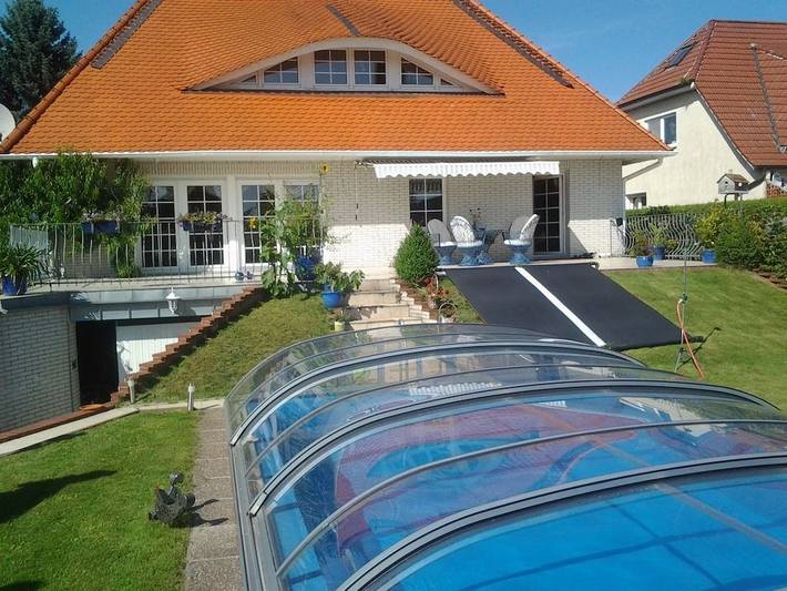 Ferienhaus für 4 Personen, mit Garten und Pool an der Müritz