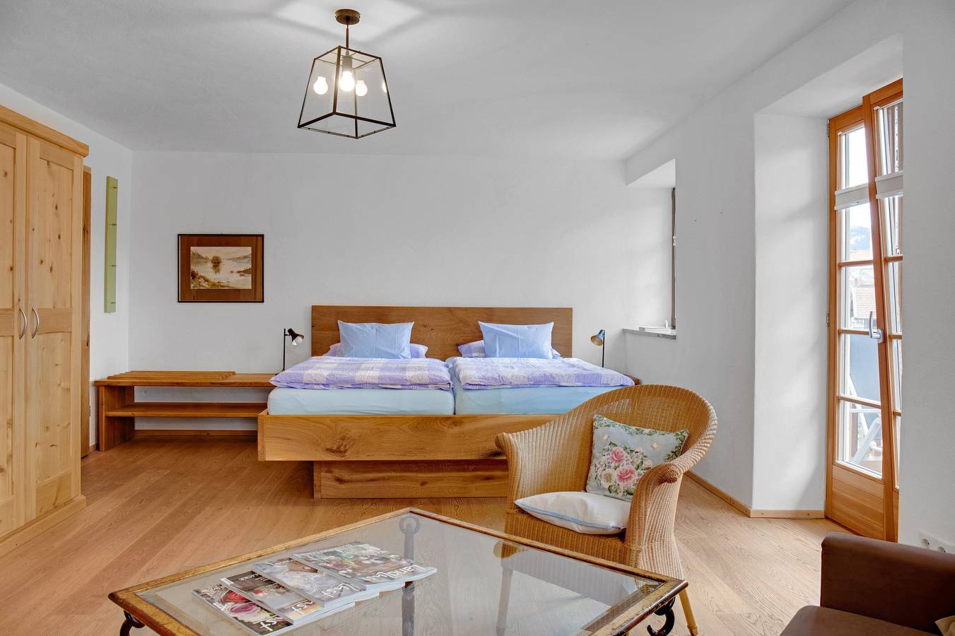 Ganze Wohnung, Charmante Ferienwohnung "Holunder" mit Bergblick, Wlan, Balkon & Garten in Bad Tölz, Tölzer Land