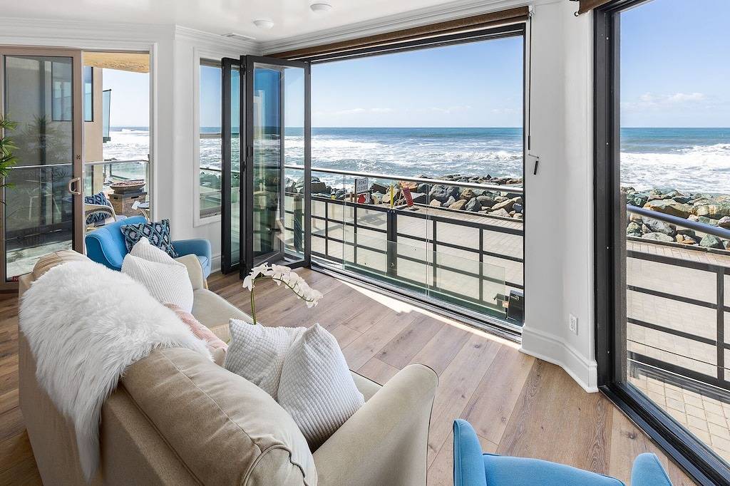 Ganze Wohnung, Luxus Oceanfront Rental mit einem Spa in Oceanside, San Diego County