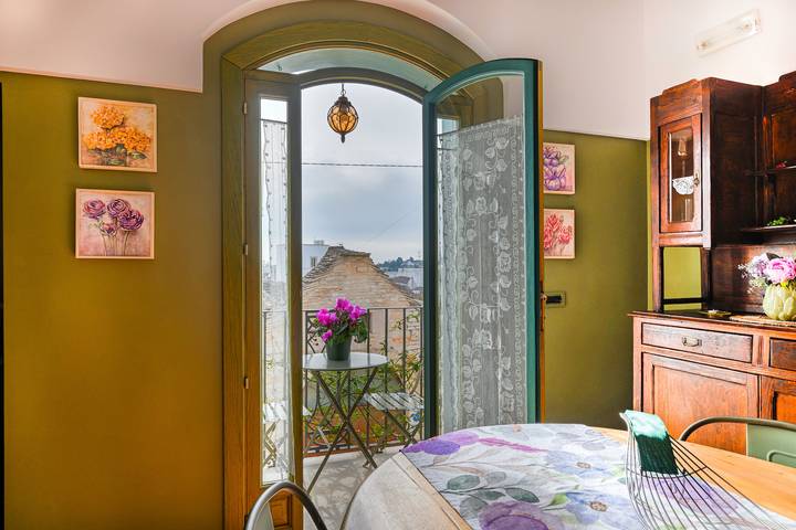 Casa vacanza per 5 persone, con balcone ad Alberobello