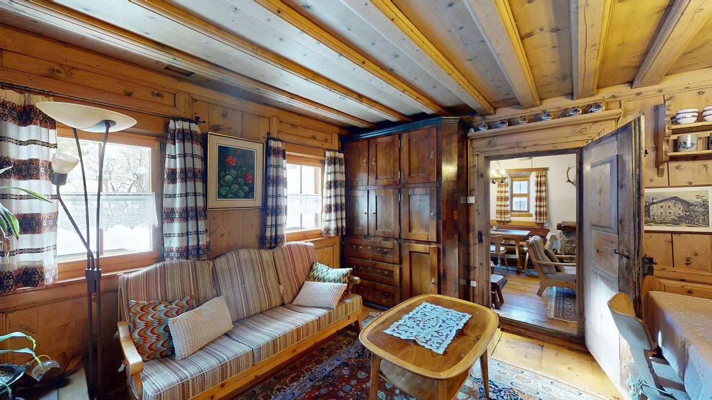 Ganze Wohnung, Apartment Seraina - Wohnung im Engadinerhaus in La Punt-Chamues-ch, Livigno Alpen