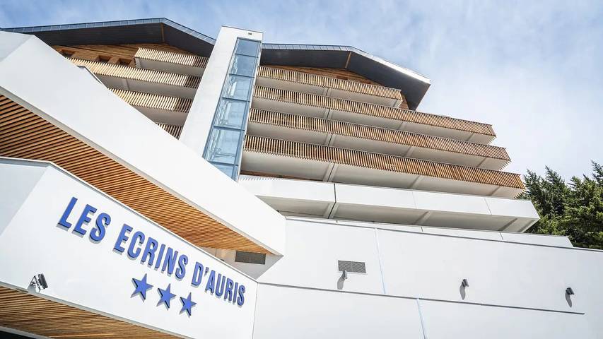 Chalet pour 8 personnes, avec piscine à Huez