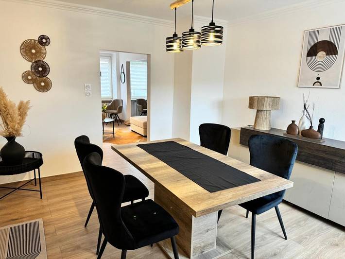 Location de vacances pour 4 personnes, avec terrasse ainsi que vue et jardin à Bitsch - 3