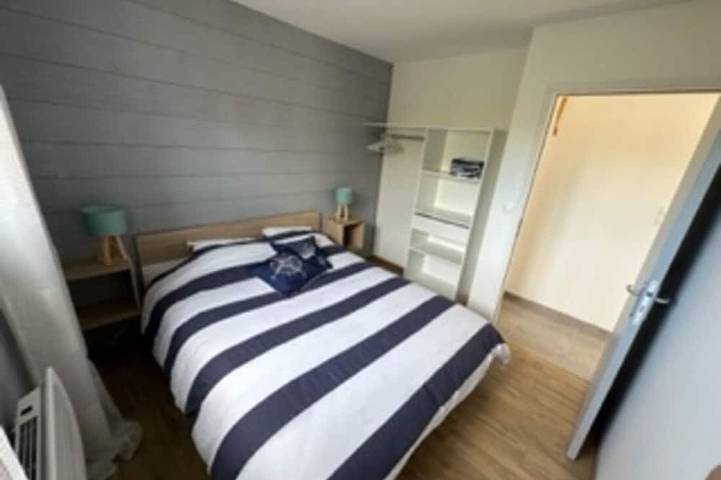 Location de vacances pour 5 personnes, avec jardin à Les Moitiers-d'Allonne - 2