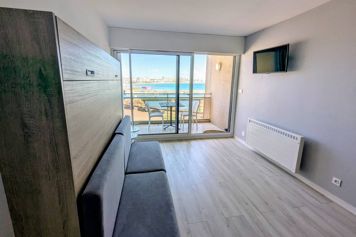 Studio entier, Charmant studio avec vue exceptionnelle  in Les Sables-d'Olonne, Vendée
