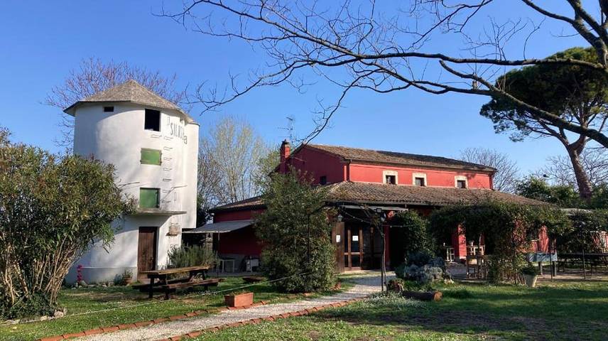 Agriturismo per 3 persone, con giardino e panorama, con animali domestici sulla Riviera Romagnola