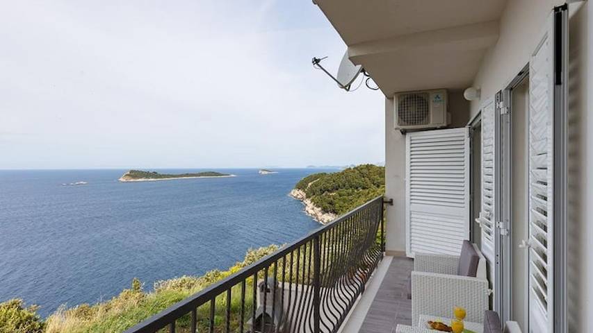 Ferienwohnung für 2 Personen, mit Balkon in Cavtat