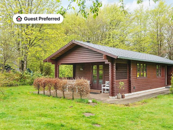 Feriehus for 4 personer, med hage og terrasse, barnevennlig i Arrild