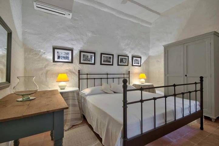 Luxe Grand 18e eeuwse boerderij in grote volgroeide tuinen in Kercem, Gozo