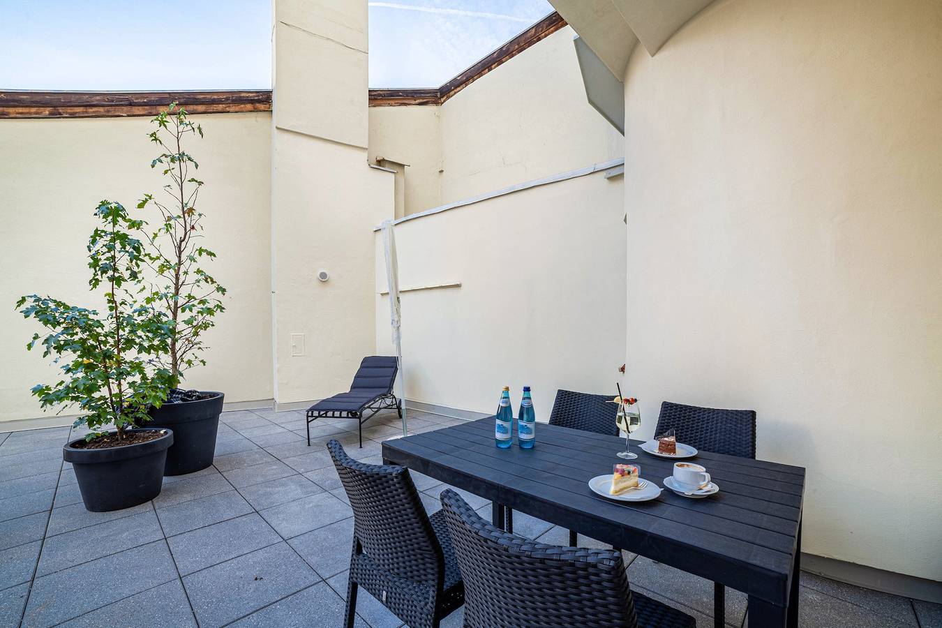 Ganze Wohnung, Ferienwohnung "Appartements König - The Queen 1st" mit Privater Terrasse und Wlan in Meran, Texelgruppe