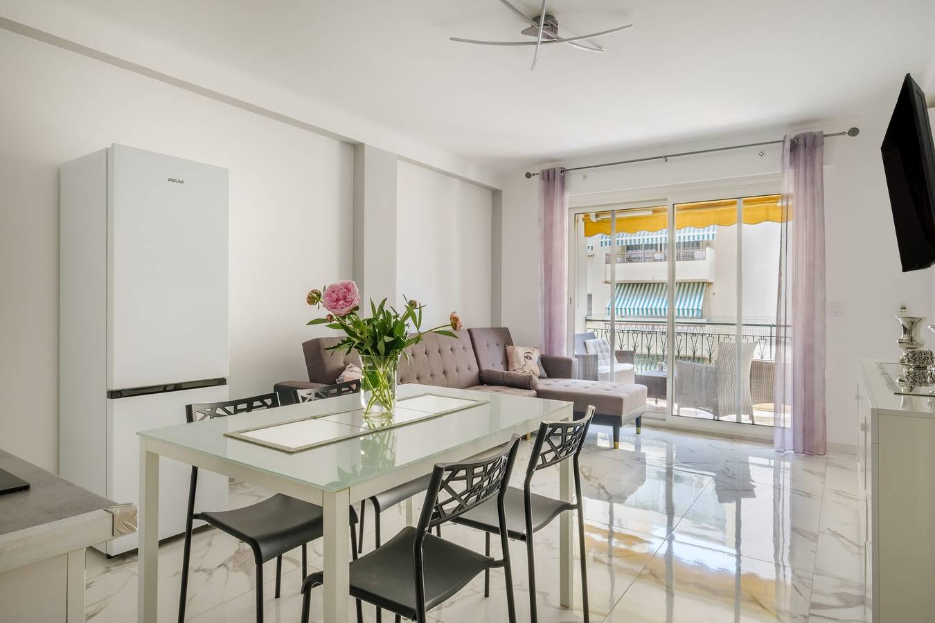 Apartment for 6 People in Cannes, Cannes region