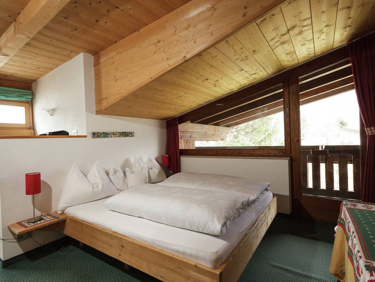 Ganze Ferienwohnung, Garni Rinner - Doppelzimmer mit Balkon Mansarde in Latsch, Nationalpark Stilfser Joch