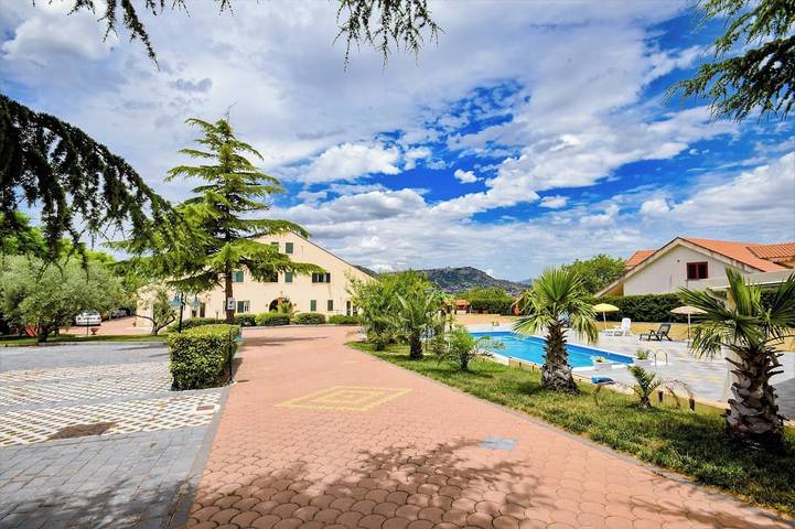 Location de vacances pour 14 personnes, avec Balcon et Jardin dans Pergusa - 4