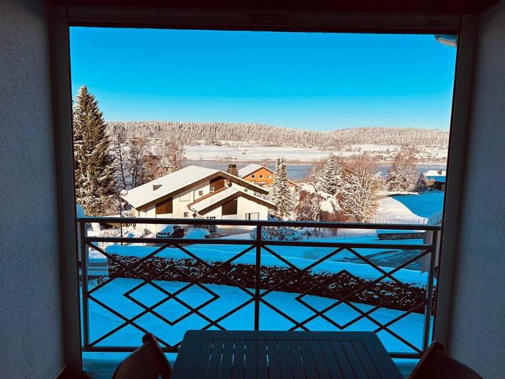 Apartamento de vacaciones para 4 personas, con jardín además de vistas y vistas al lago - 1