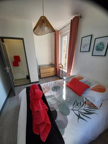 Gîte pour 4 personnes, avec terrasse, animaux acceptés à Ernée