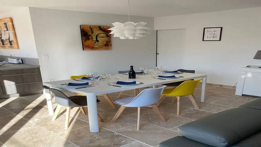 Location de vacances pour 6 personnes, avec piscine et terrasse à Tavel - 2
