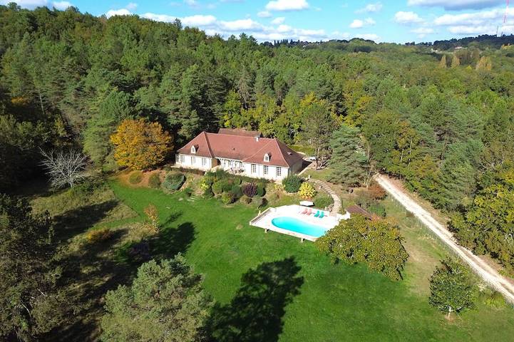 Location de vacances pour 10 personnes, animaux acceptés à Saint-Chamassy